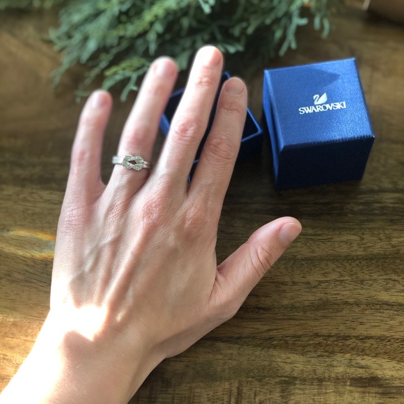 Swarovski Ring - Picture 4 of 4